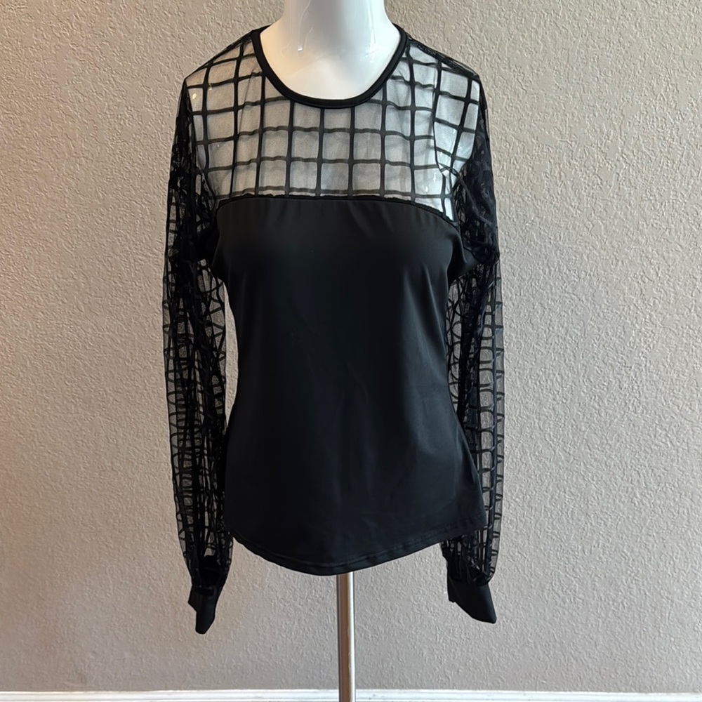 CBR Black Fitted Graphic Long Sleeve‎ Blouse